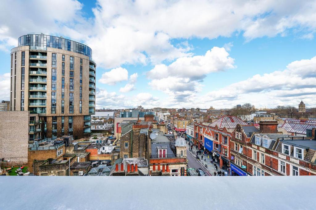 Modern Serviced 3-Bedroom Flat In East Londra Exterior foto
